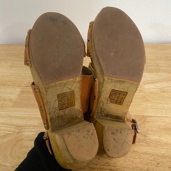 KDB Anthropologie Clog Sandals 6.5 / 37 Wooden Orange Suede Platform Heels - Picture 5 of 7
